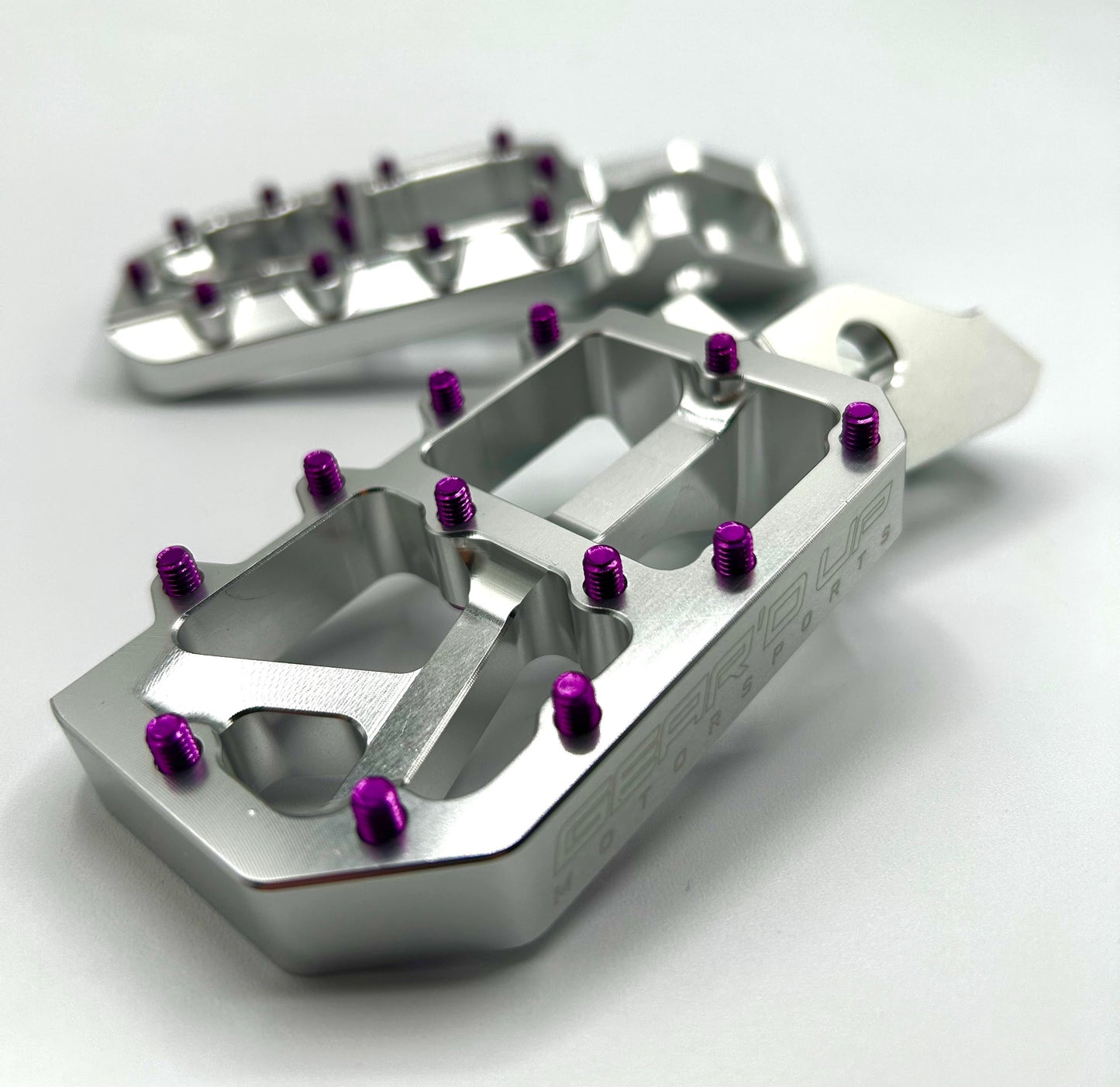 Ultra Bee Foot Pegs