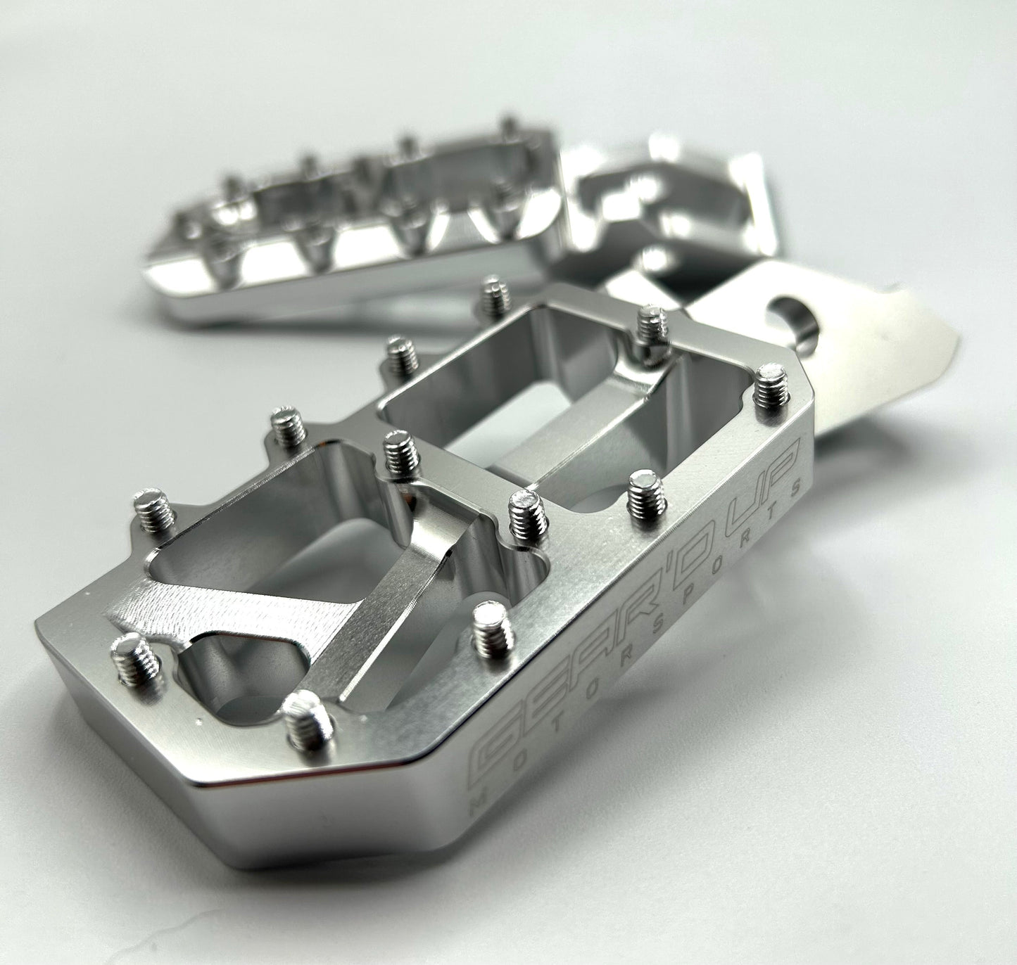 Ultra Bee Foot Pegs