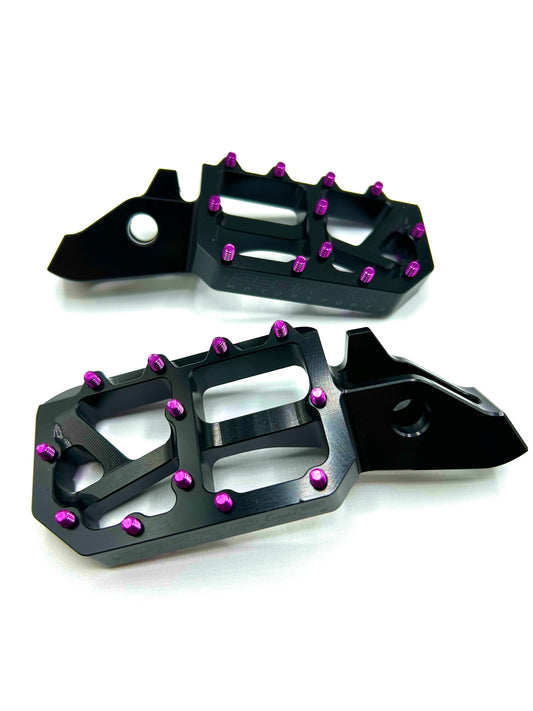 Ultra Bee Foot Pegs