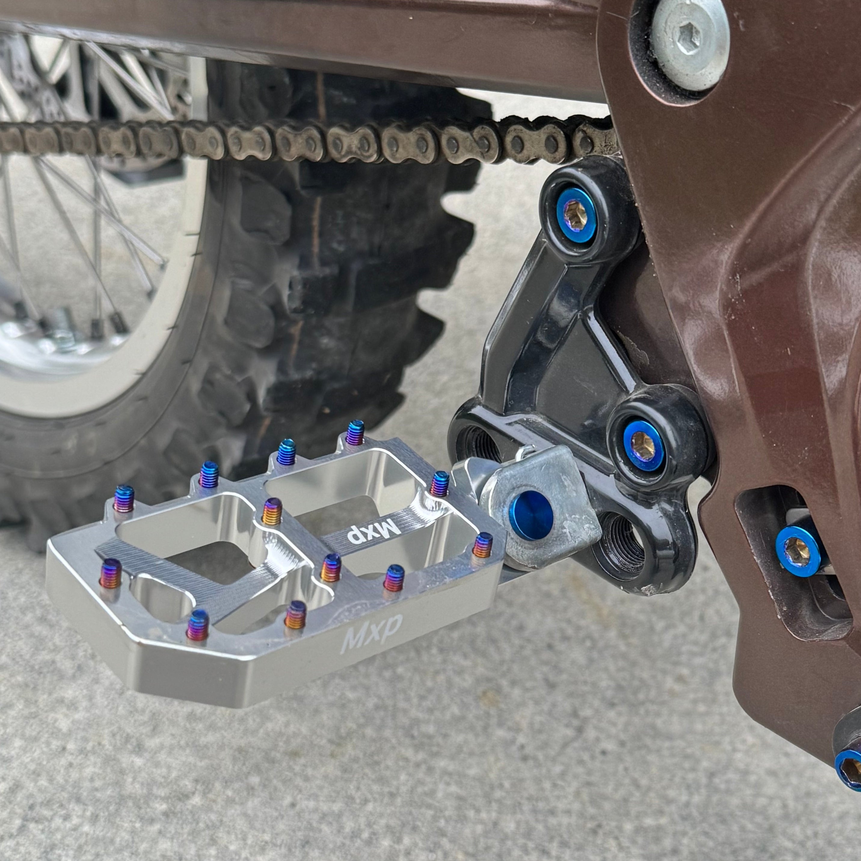 Peg Mount Titanium Bolts